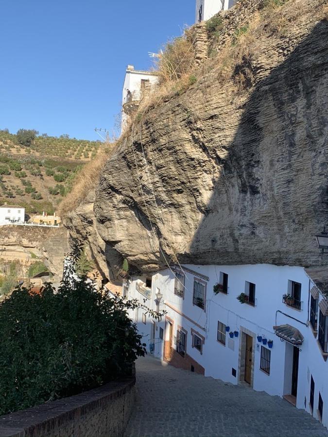 Apartamentos3Cuevas Setenil De Las Bodegas Екстериор снимка